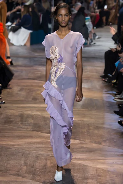 Look 40